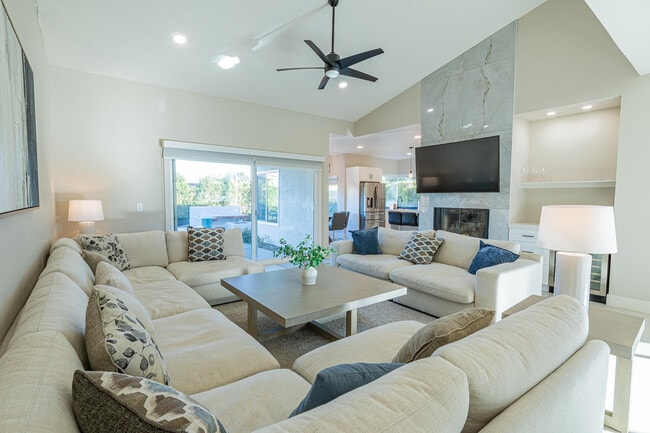 Photo - 40270 Eastwood Ln