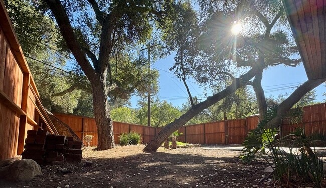 Photo - 1619 Oak Dr