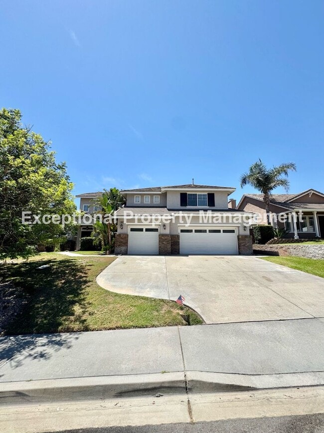 Building Photo - 14855 Hedgerow Ct.