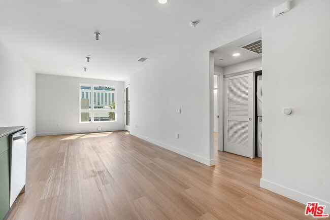 Photo - 10601 Washington Blvd Unit 405