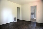 Photo - 5622 Hazeltine Ave Unit front