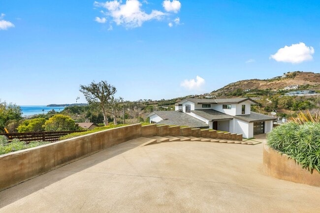 Photo - 27091 Sea Vista Dr