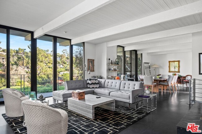 Photo - 2775 Rinconia Dr