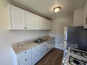 Photo - 1015 England St Unit B