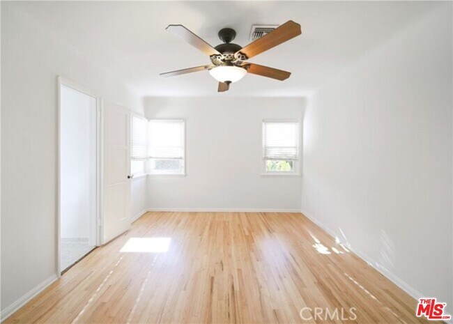 Photo - 8029 Airlane Ave