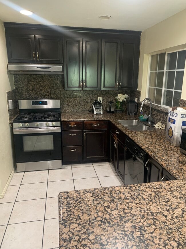 Photo - 21800 Foley Ave