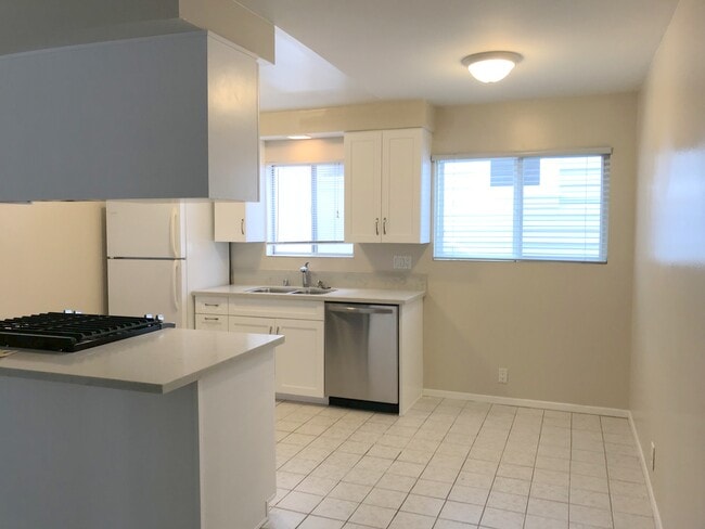 Photo - 1126 Cypress Ave Unit 2