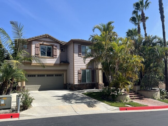 Building Photo - Amazingly Remodeled 4 Bed 4 Bath Luxury Home in North Orange with Solar!