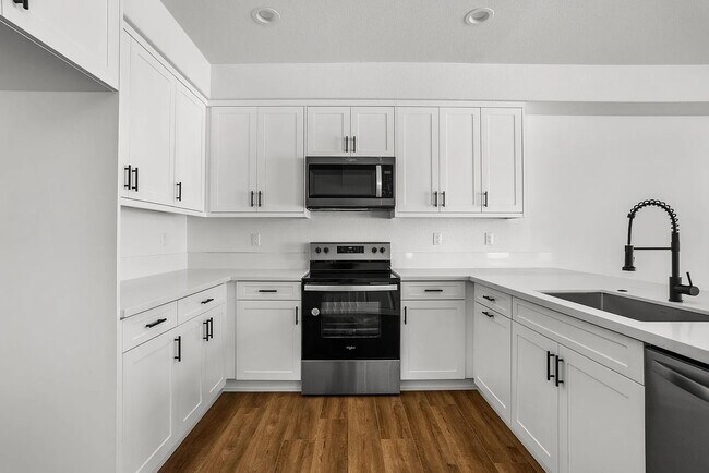 Photo - 5834 Norwood Ave