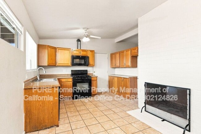 Photo - 1066 Cuyamaca Ave