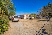 Photo - 938 E 2nd St
