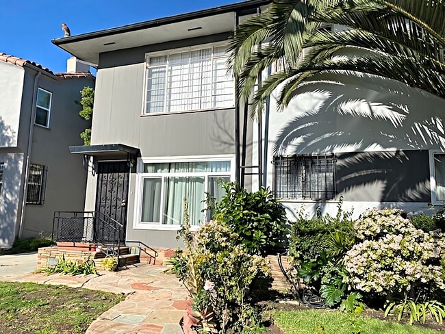 Photo - 6125 Cashio St Unit 1