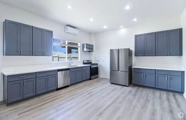 Building Photo - 18739 Juniper St Rental