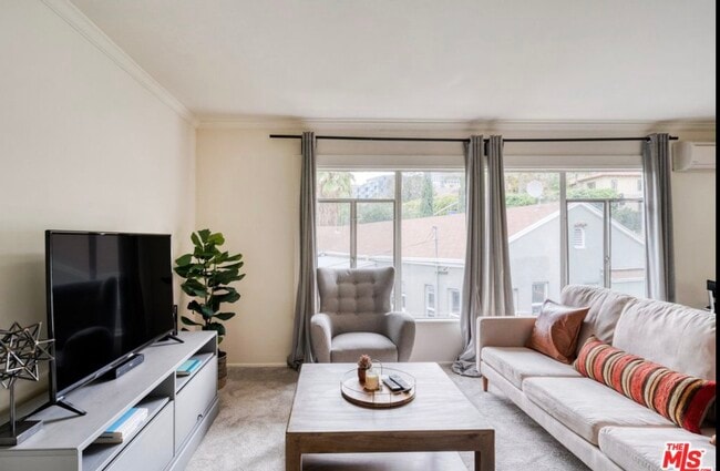 Photo - 8420 1/2 Fountain Ave