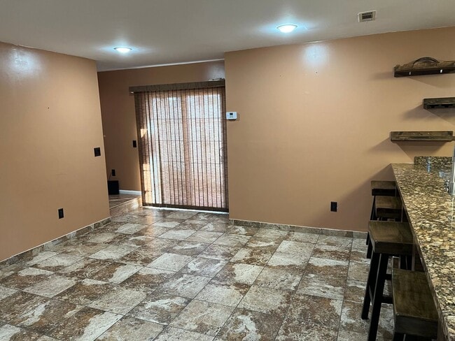 Photo - 1428 Chino St