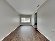 Photo - 1520 E L St House