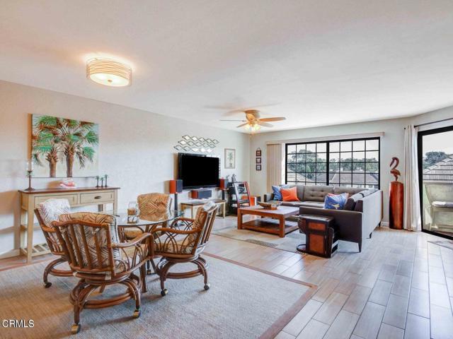 Photo - 716 Island View Cir
