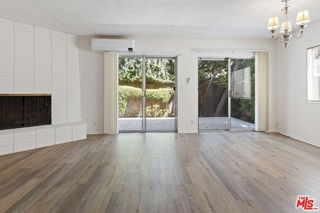 Photo - 1852 Kelton Ave Unit APT 2