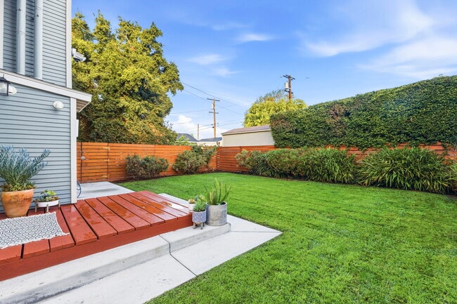 Photo - 3136 Grape St