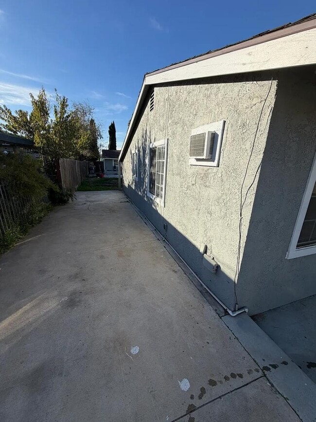 Photo - 41 Sanrive Ave