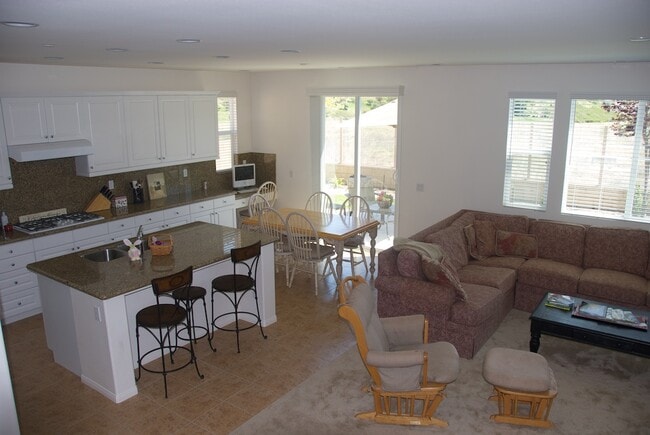 Photo - 3786 Lake Cir Dr