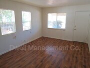 Photo - 1420 Diamond Ln