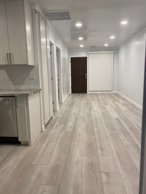 Living Room - 1014 Thompson Ave Unit 1