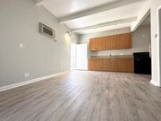 Photo - 525-27 S Juniper St Unit 527 C