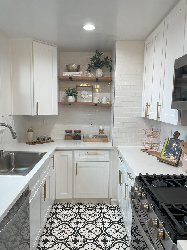 /santa-monica-ca/2202-montana-ave-unit-d-p2sqrdv
