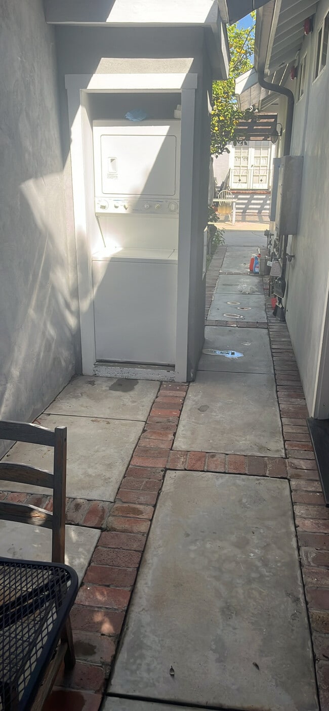 Photo - 5809 Rhodes Ave Unit House