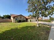 Photo - Newly renovated 4 bedroom in canyon crest! House