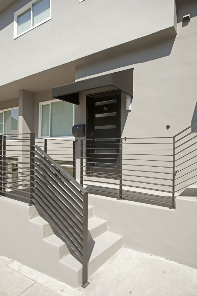 Building Photo - BWD - Bronwood Apartments