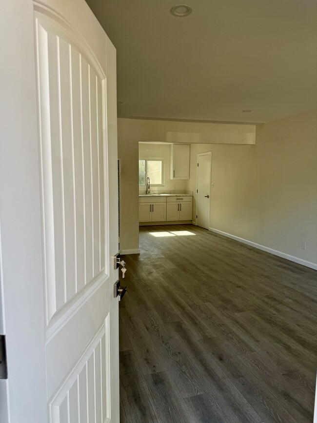 Photo - 9101 Creekford Dr Unit D