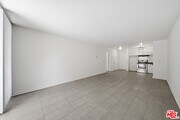 Photo - 425 S Kenmore Ave Unit 111