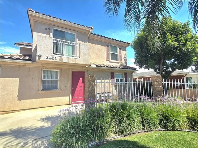 Building Photo - 8451 Oleander Ave Unit A Rental
