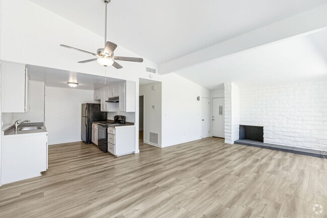 Building Photo - Move in Special $500 Deposit and Two Month... Unit 12A Rental