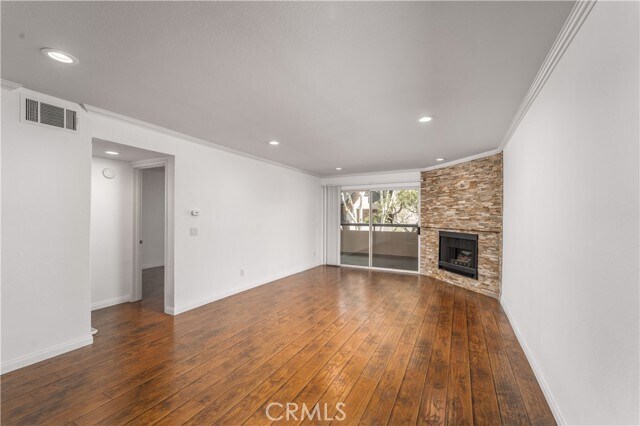 Photo - 5520 Owensmouth Ave Unit 108