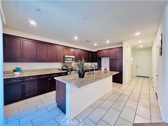 Photo - 3172 E Mt Rainier Drive House