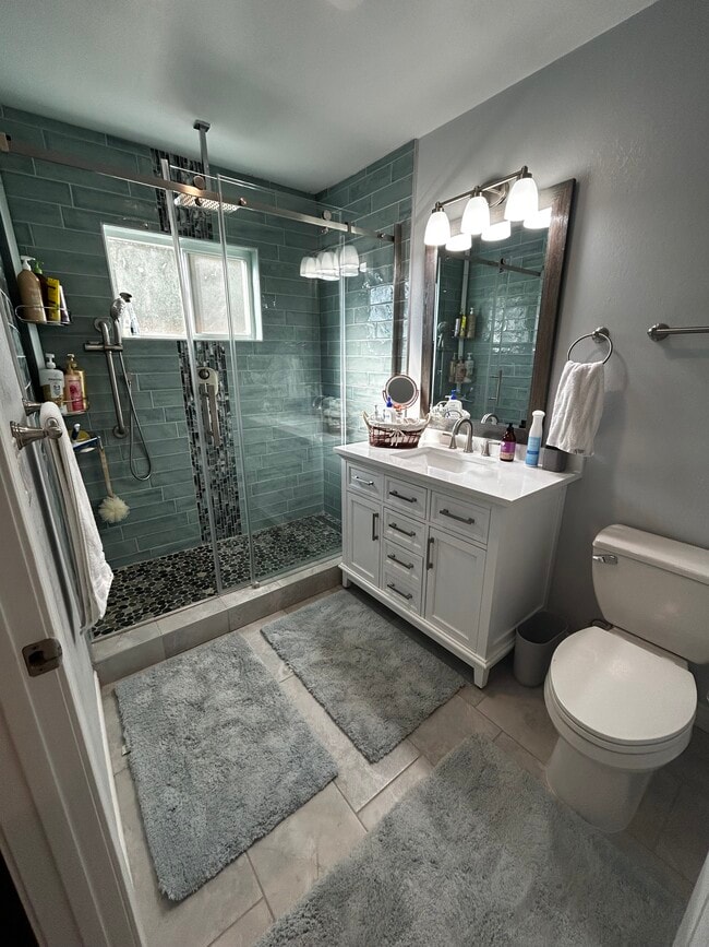 Photo - 4837 Gardena Ave