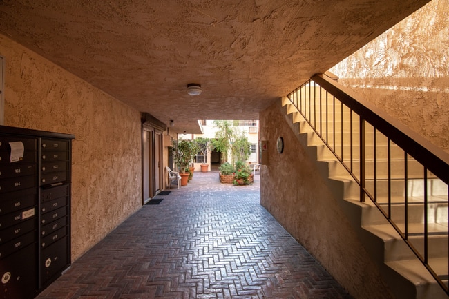 Photo - 1865 Greenfield Ave Unit 108