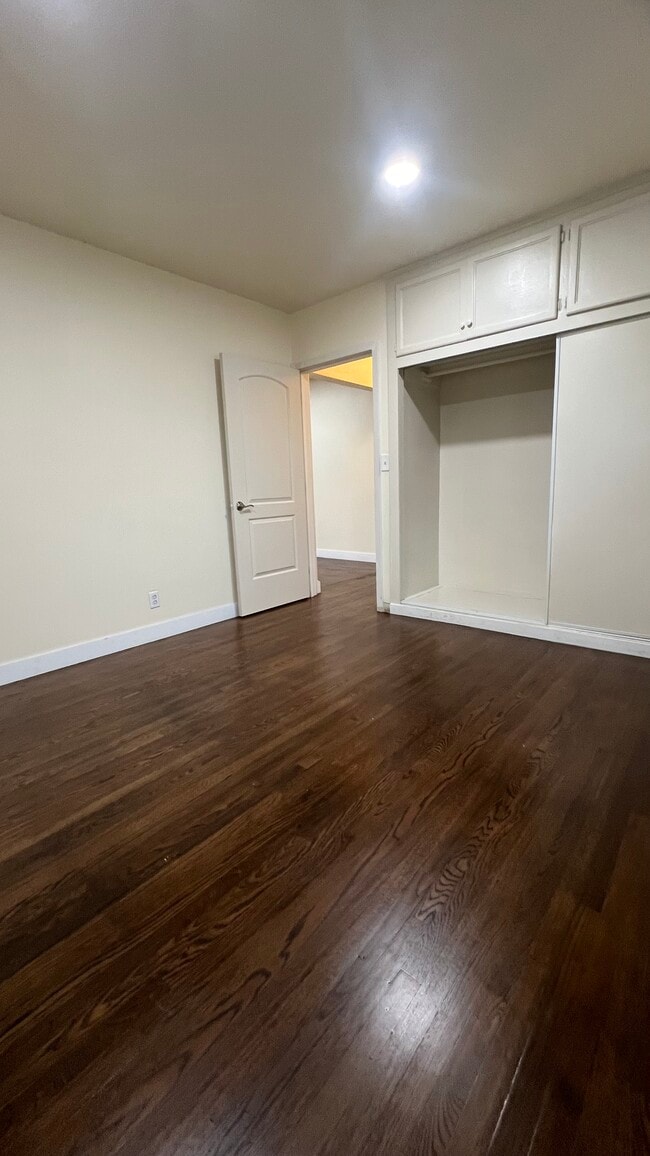 Building Photo - 8154 Potter Ave