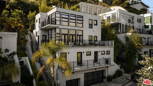 Building Photo - 1929 N Curson Ave