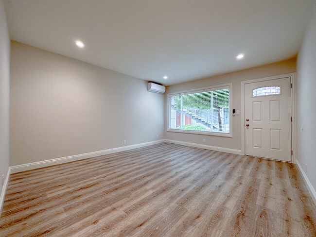 Photo - 6446 Lexington