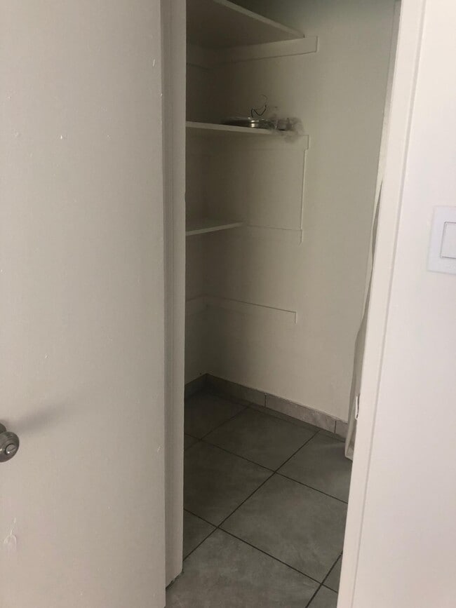 Photo - 8529 Willis Ave