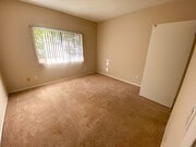Photo - Sherman Oaks Renaissance Apartments