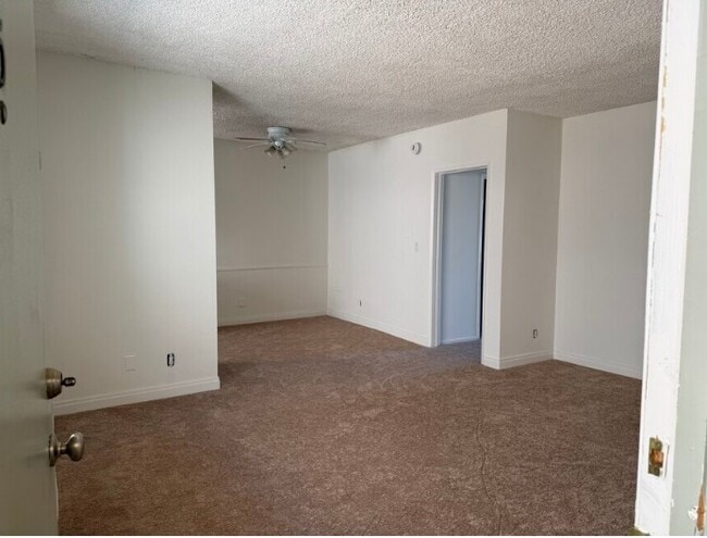 Photo - 22515 Del Valle St
