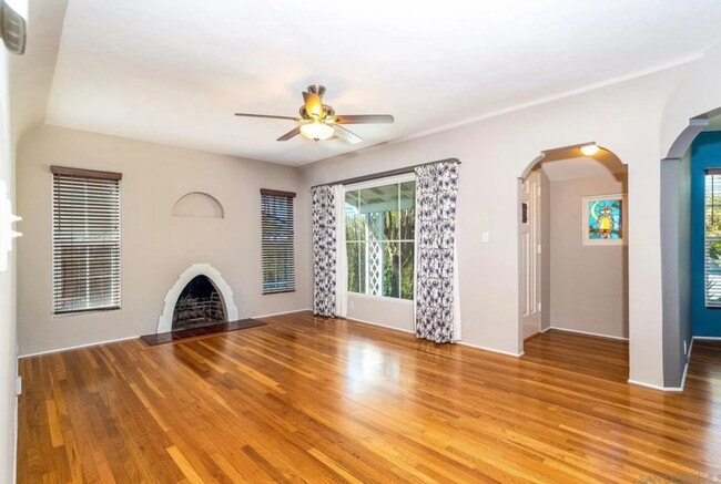 Photo - 7595 Saranac Ave