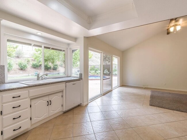 Photo - Beautiful 4 bed 2 bath house in Agoura Hills