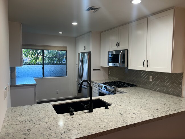 Photo - 2020 Delaware Ave Unit 5