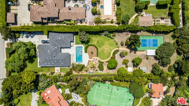 Photo - 28925 Cliffside Dr